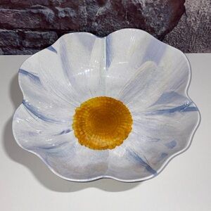 Violet Shaped White Yellow Melamine Serving Bowl 12" Spring Summer Blue Tint